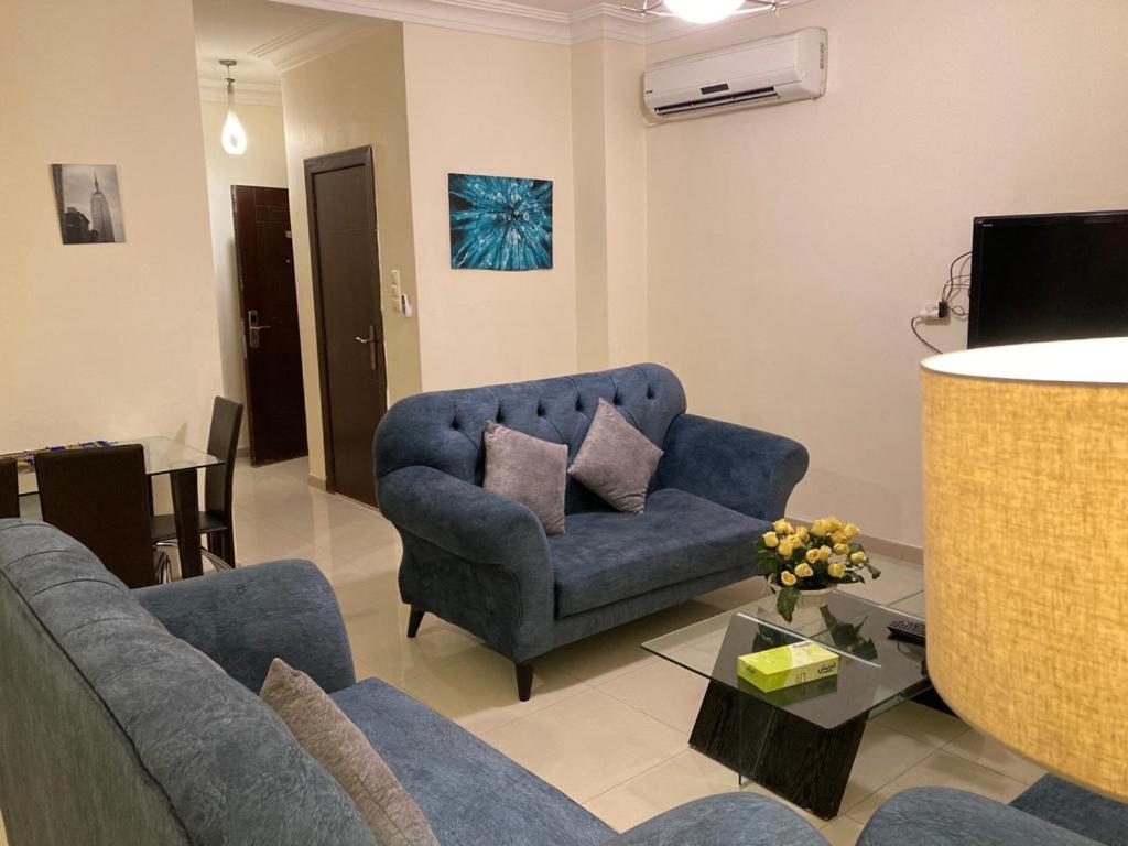 Uptown Hotel Apartment Аман Екстериор снимка