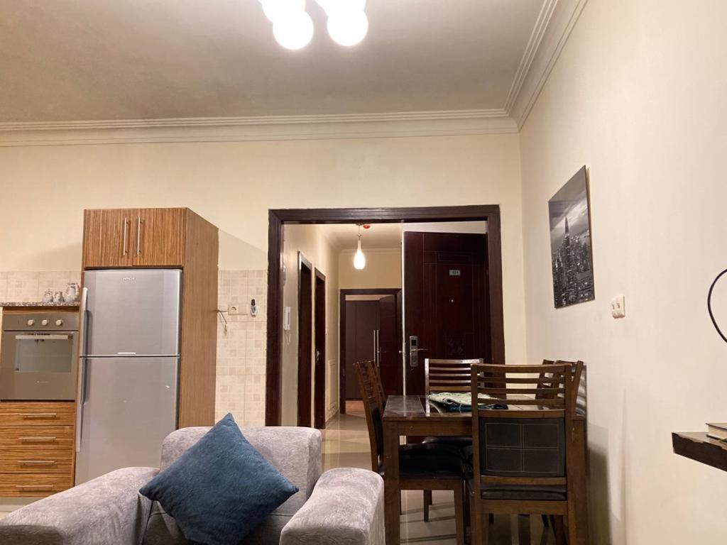 Uptown Hotel Apartment Аман Екстериор снимка