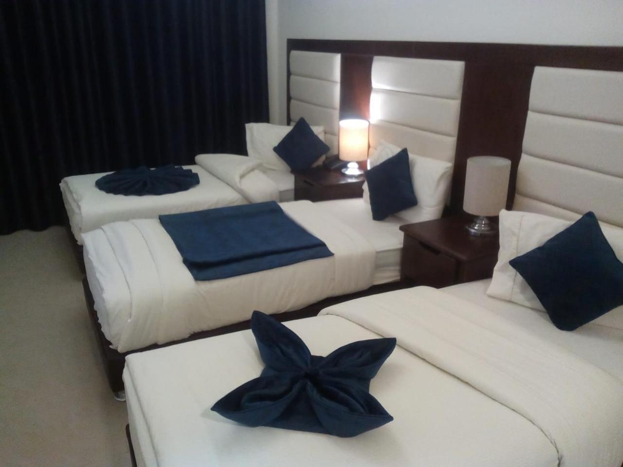 Uptown Hotel Apartment Аман Екстериор снимка